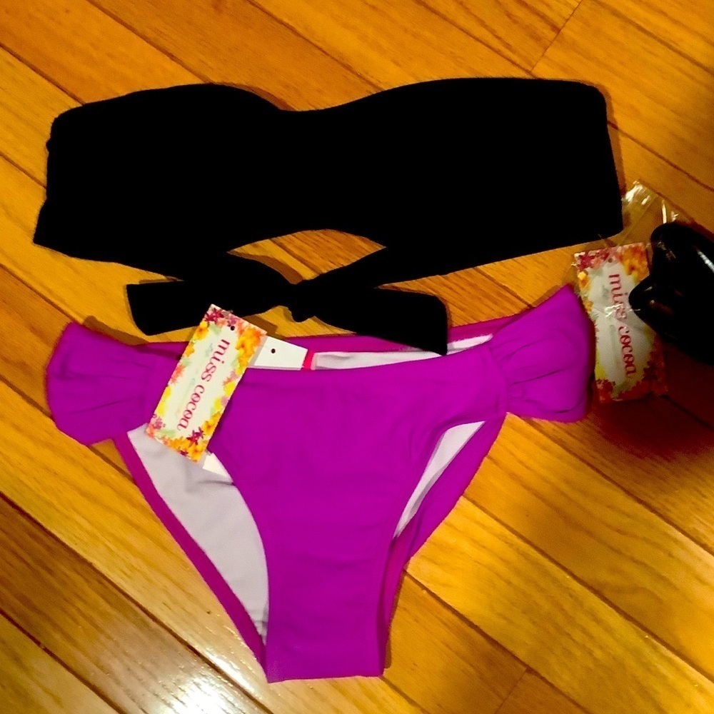 Black Twist Bandeau, Fuschia bottoms Bikini XS